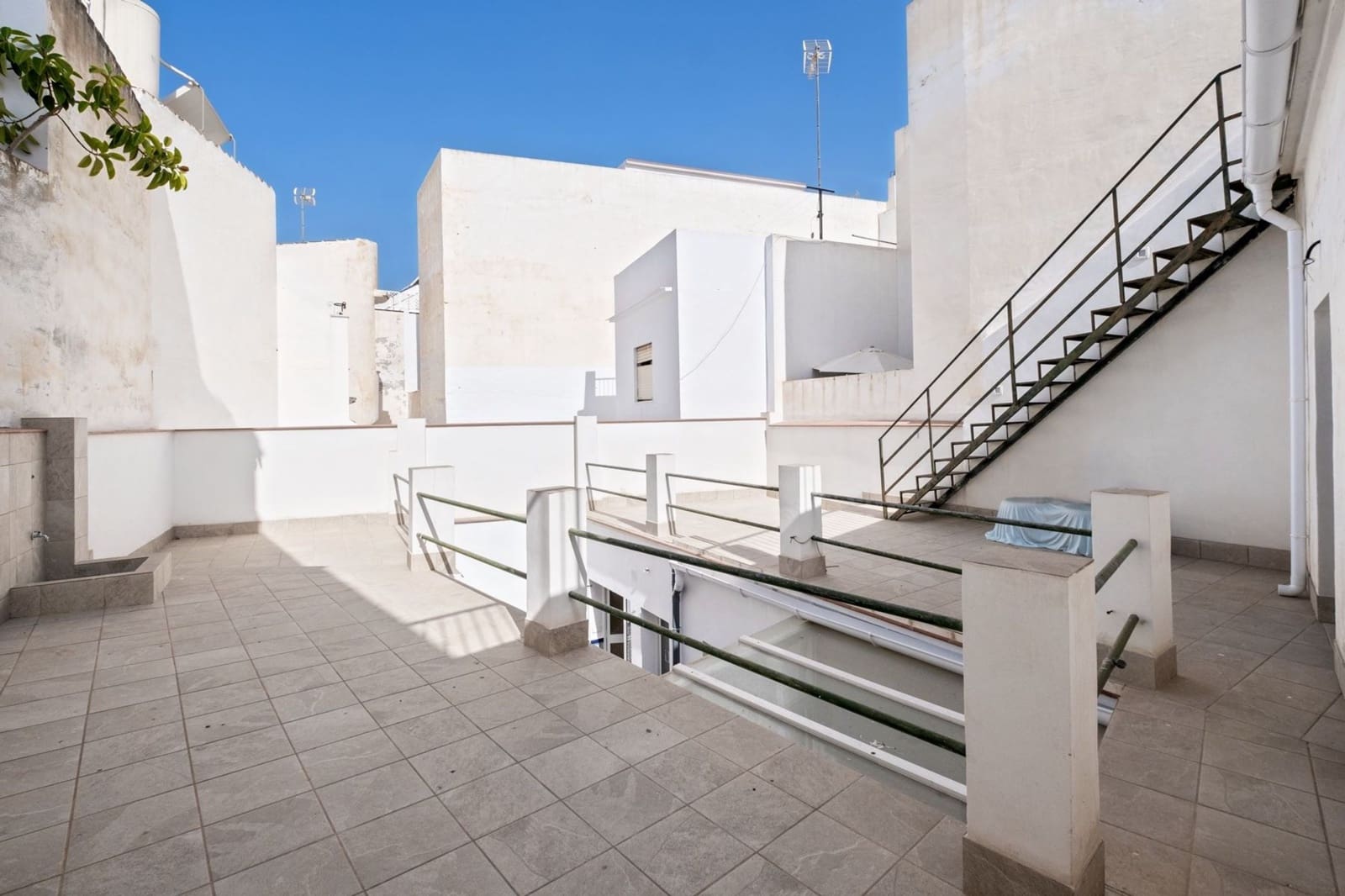 5 soveværelse Byhus til salg i Nerja - € 1.260.000 (Ref: 9172171)