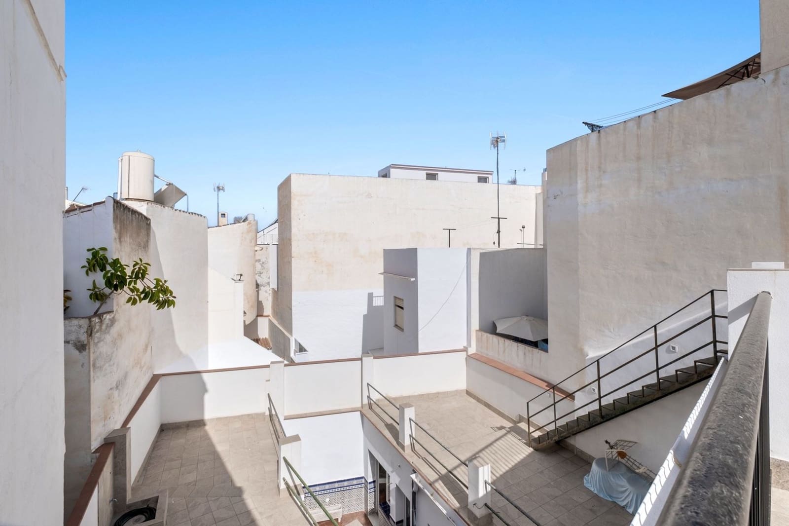 5 soveværelse Byhus til salg i Nerja - € 1.260.000 (Ref: 9172171)