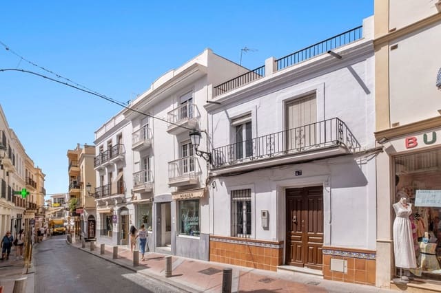 5 soveværelse Byhus til salg i Centro, Nerja - € 1.260.000 (Ref: 9172171)