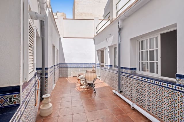 5 soveværelse Byhus til salg i Centro, Nerja - € 1.260.000 (Ref: 9172171)