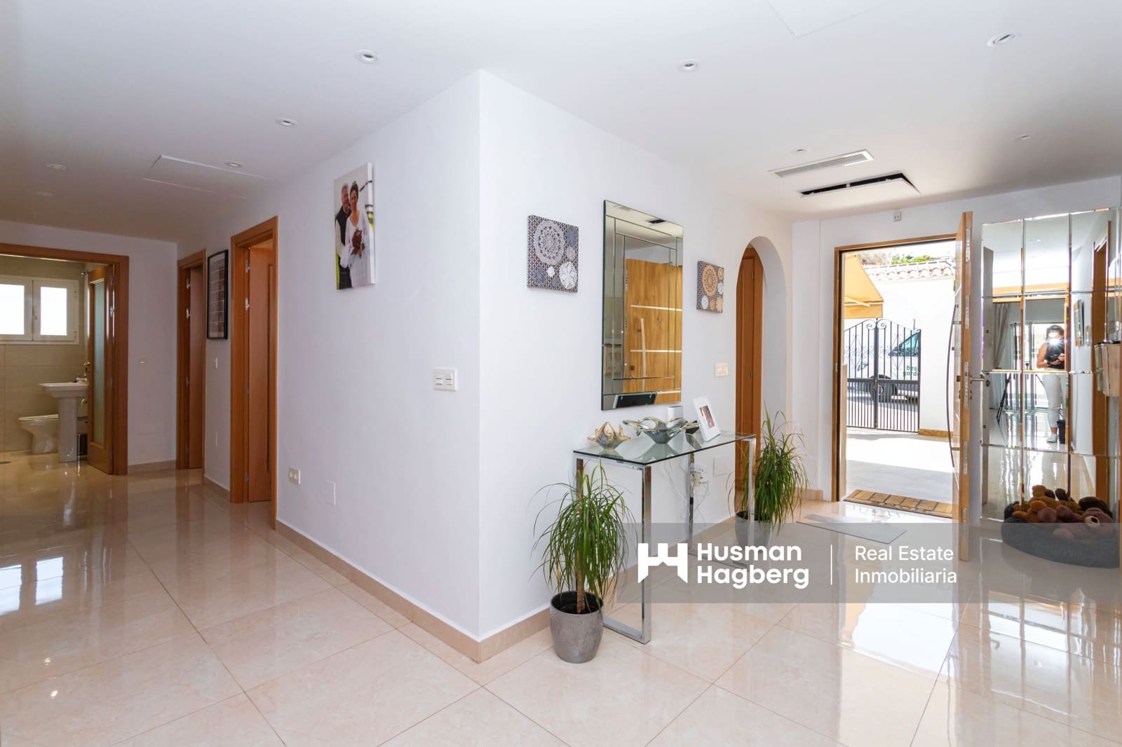 6 soveværelse Villa til salg i Caleta de Velez med swimmingpool - € 1.100.000 (Ref: 9231817)