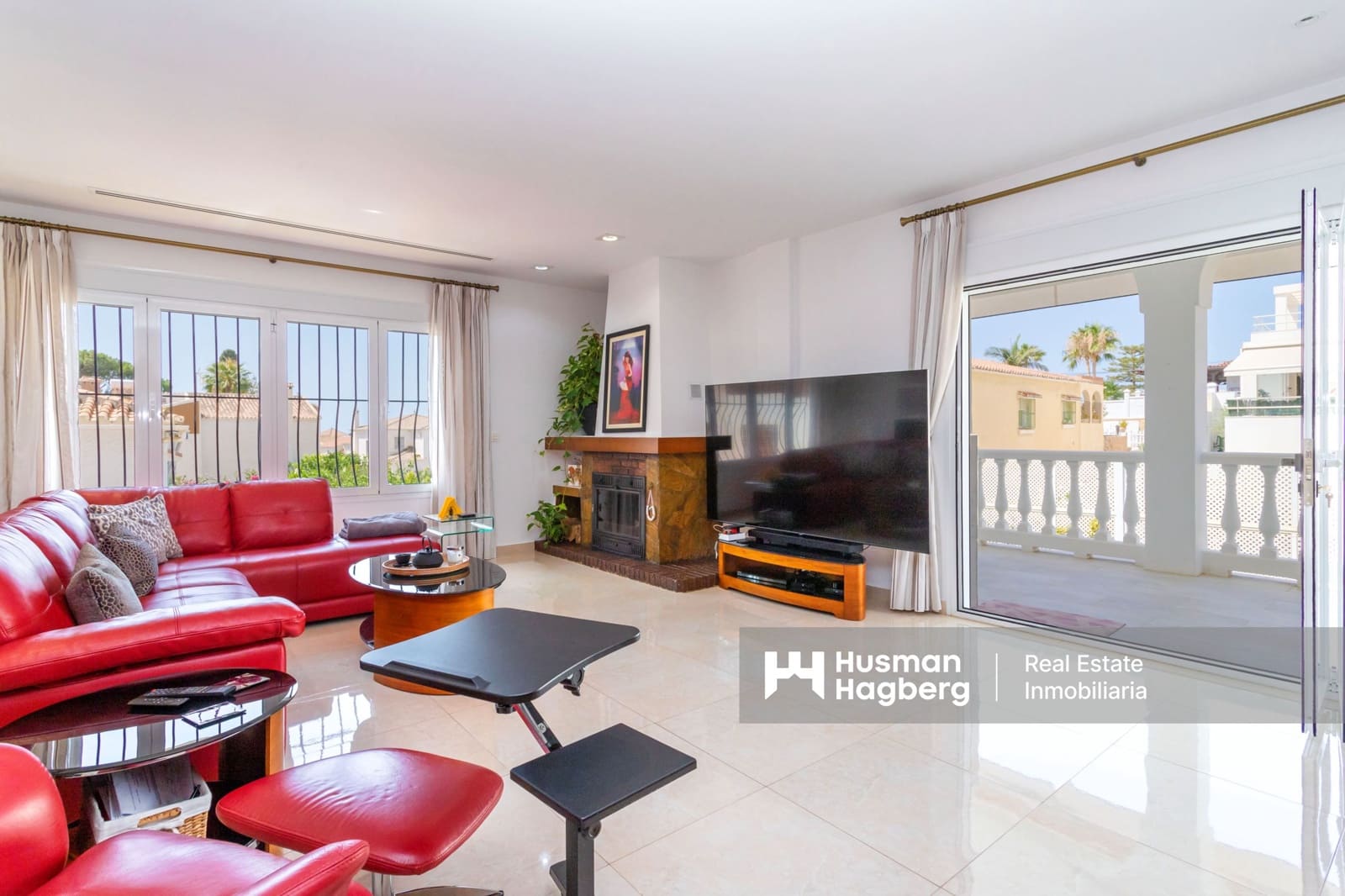 6 soveværelse Villa til salg i Caleta de Velez med swimmingpool - € 1.100.000 (Ref: 9231817)