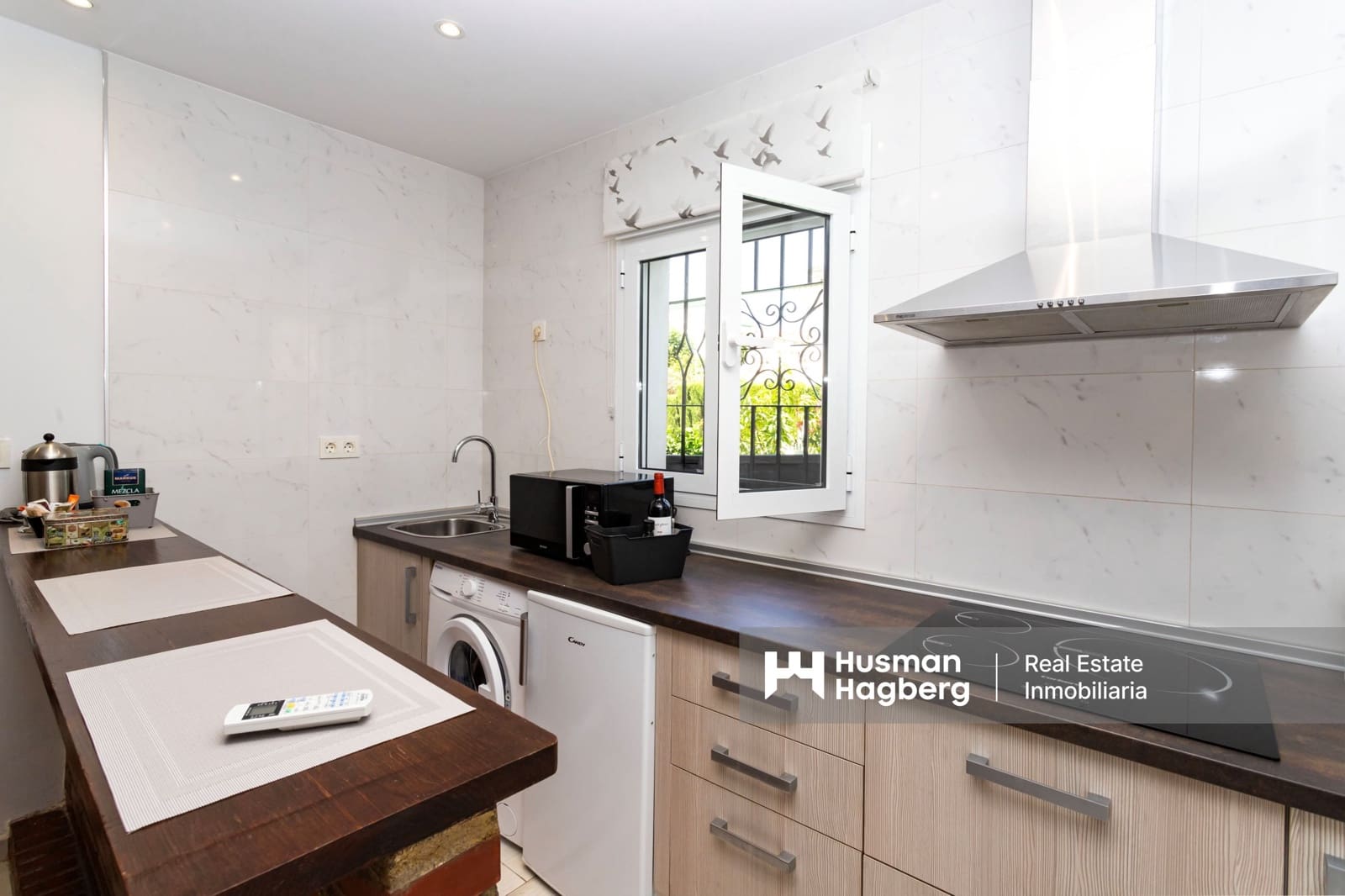 6 soveværelse Villa til salg i Caleta de Velez med swimmingpool - € 1.100.000 (Ref: 9231817)