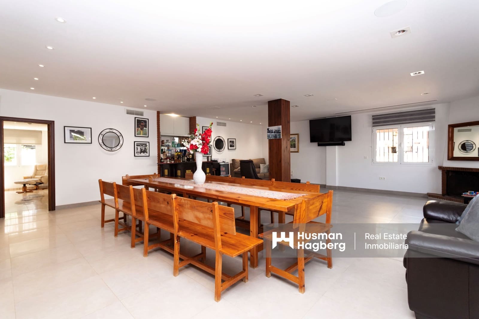 6 soveværelse Villa til salg i Caleta de Velez med swimmingpool - € 1.100.000 (Ref: 9231817)