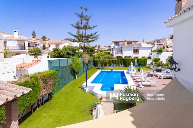 6 sovrum Villa till salu i Caleta de Vélez, Vélez-Málaga med pool - 1 100 000 € (Ref: 9231817)