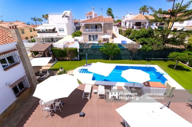 6 sovrum Villa till salu i Caleta de Vélez, Vélez-Málaga med pool - 1 100 000 € (Ref: 9231817)