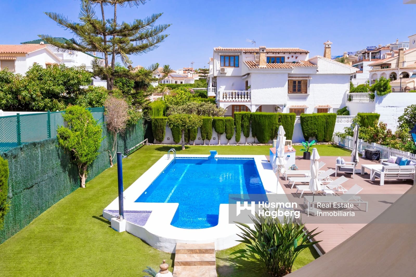 6 soveværelse Villa til salg i Caleta de Velez med swimmingpool - € 1.100.000 (Ref: 9231817)