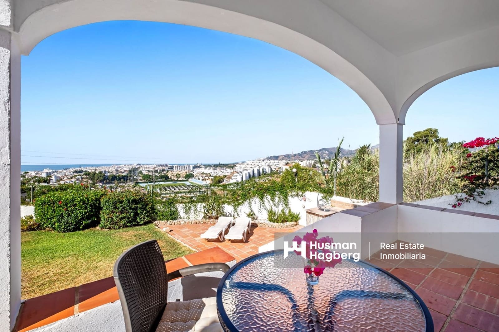 2 sovrum Villa till salu i Nerja med pool - 650 000 € (Ref: 9278721)