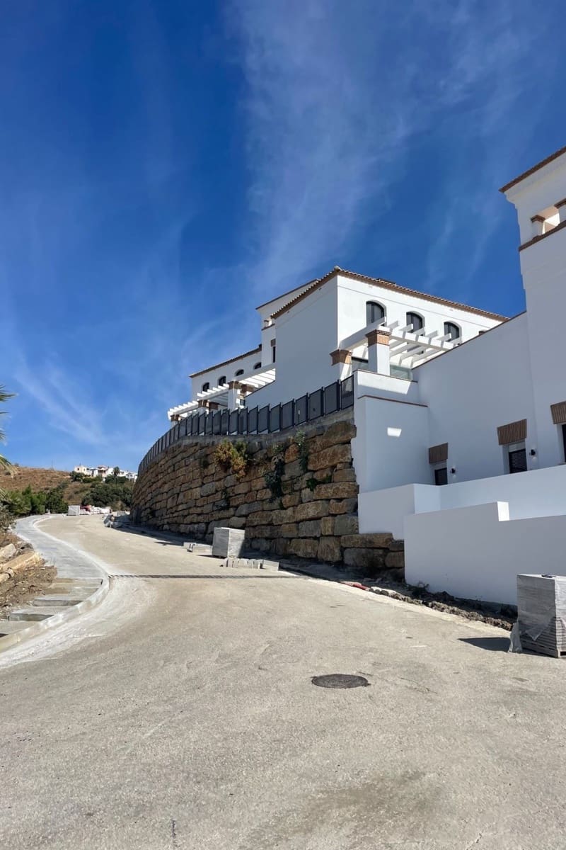 2 bedroom Townhouse for sale in Torrox with pool - € 347,000 (Ref: 9325500)