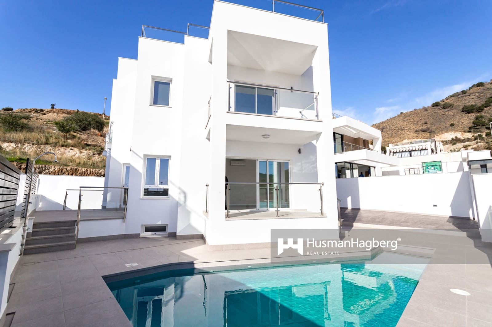 4 soverom Villa til salgs i Nerja med svømmebasseng - € 865 000 (Ref: 9343621)