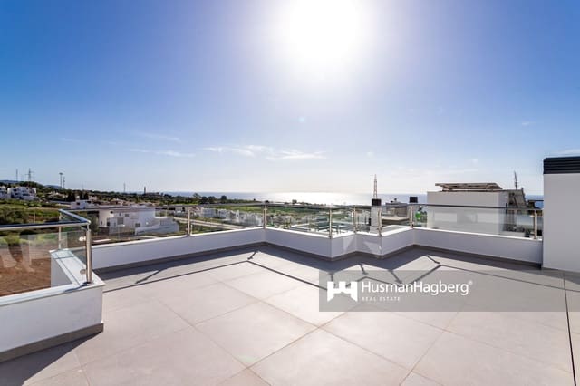 4 sovrum Villa till salu i Capistrano, Nerja med pool - 865 000 € (Ref: 9343621)