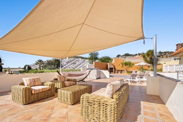 3 sovrum Villa till salu i Almuñécar med pool - 570 000 € (Ref: 9345245)