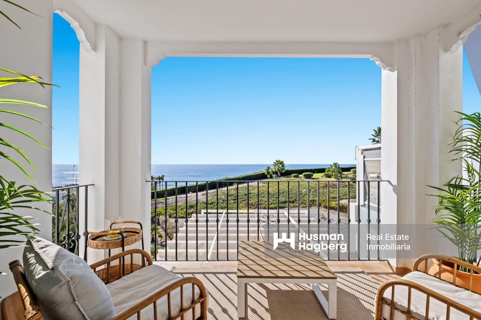 3 soveværelse Villa til salg i Torrox med swimmingpool - € 649.000 (Ref: 9345246)