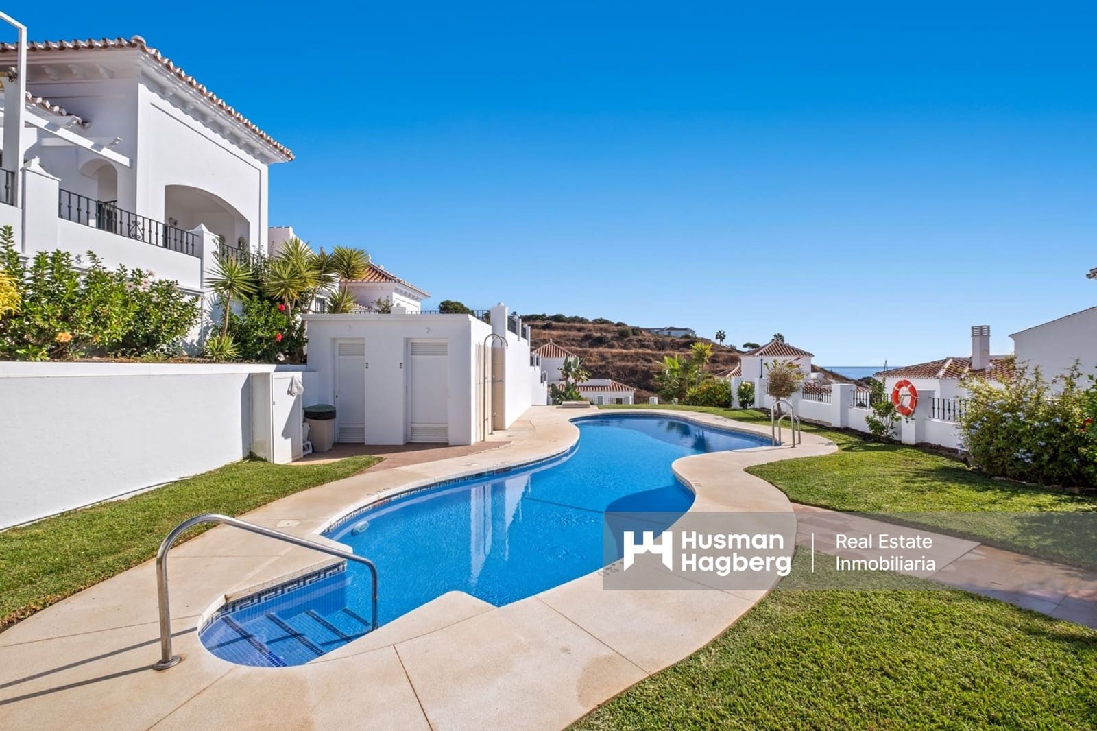 3 soveværelse Villa til salg i Torrox med swimmingpool - € 649.000 (Ref: 9345246)