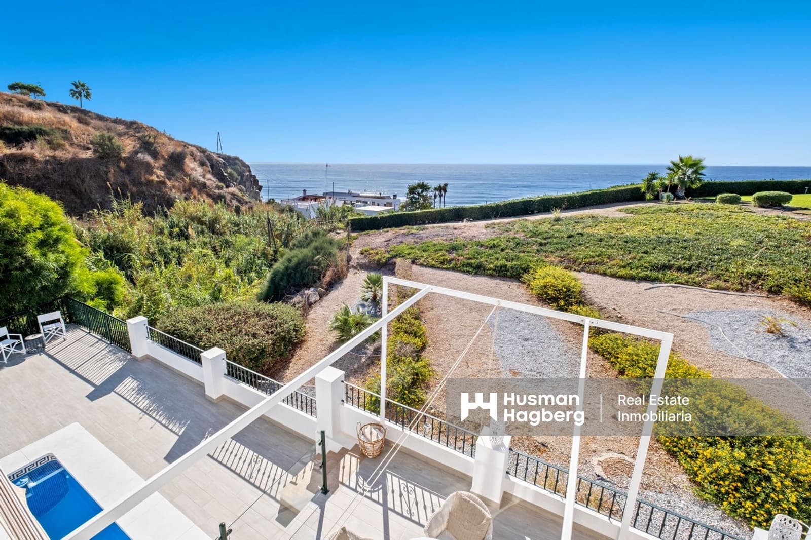 3 soveværelse Villa til salg i Torrox med swimmingpool - € 649.000 (Ref: 9345246)