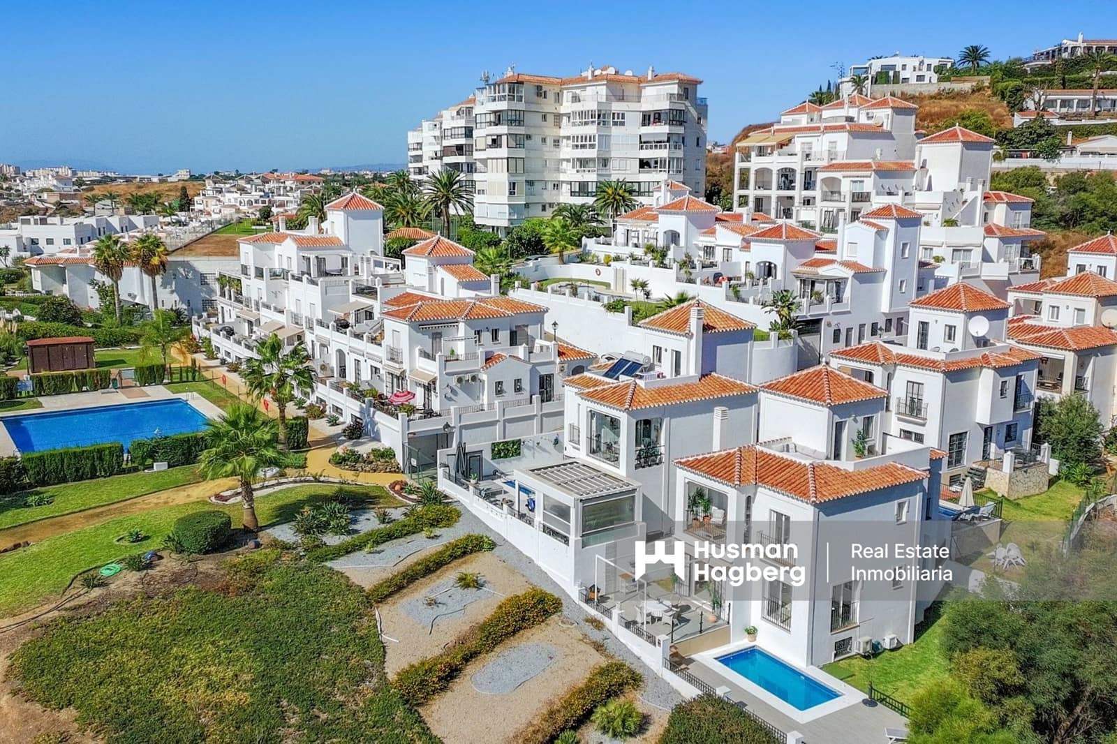 3 soveværelse Villa til salg i Torrox med swimmingpool - € 649.000 (Ref: 9345246)