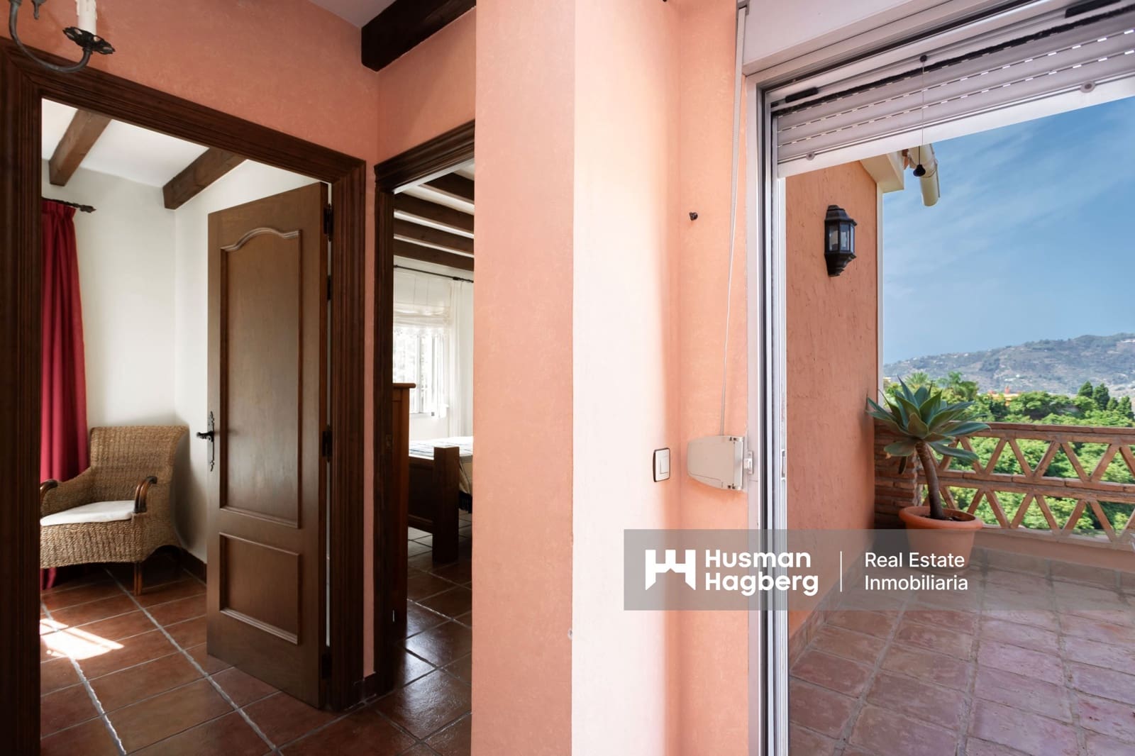 3 soveværelse Villa til salg i Jete med swimmingpool - € 550.000 (Ref: 9372309)