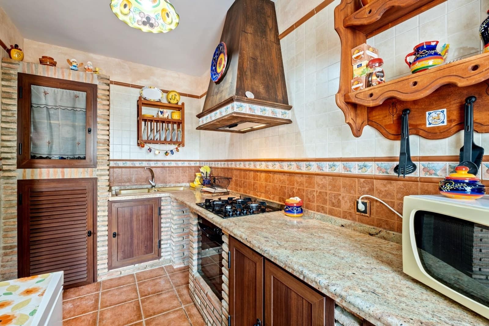 2 sypialnia Willa na sprzedaż w Benamocarra z basenem - 340 000 € (Ref: 9373980)