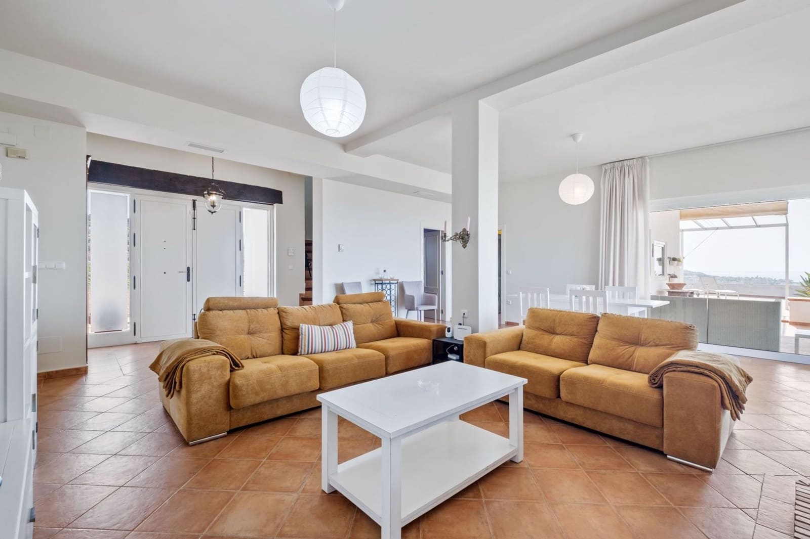 3 makuuhuone Huvila myytävänä paikassa Torrox mukana uima-altaan - 675 000 € (Ref: 9378300)