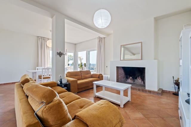 3 makuuhuone Huvila myytävänä paikassa Urbanización Santa Rosa, Torrox mukana uima-altaan - 675 000 € (Ref: 9378300)