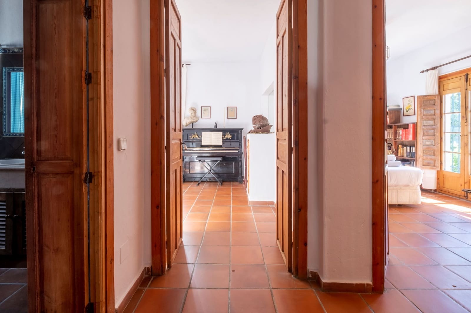 6 sovrum Villa till salu i Sayalonga med pool - 780 000 € (Ref: 9386317)