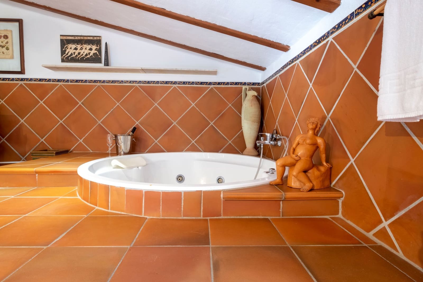 6 sovrum Villa till salu i Sayalonga med pool - 780 000 € (Ref: 9386317)