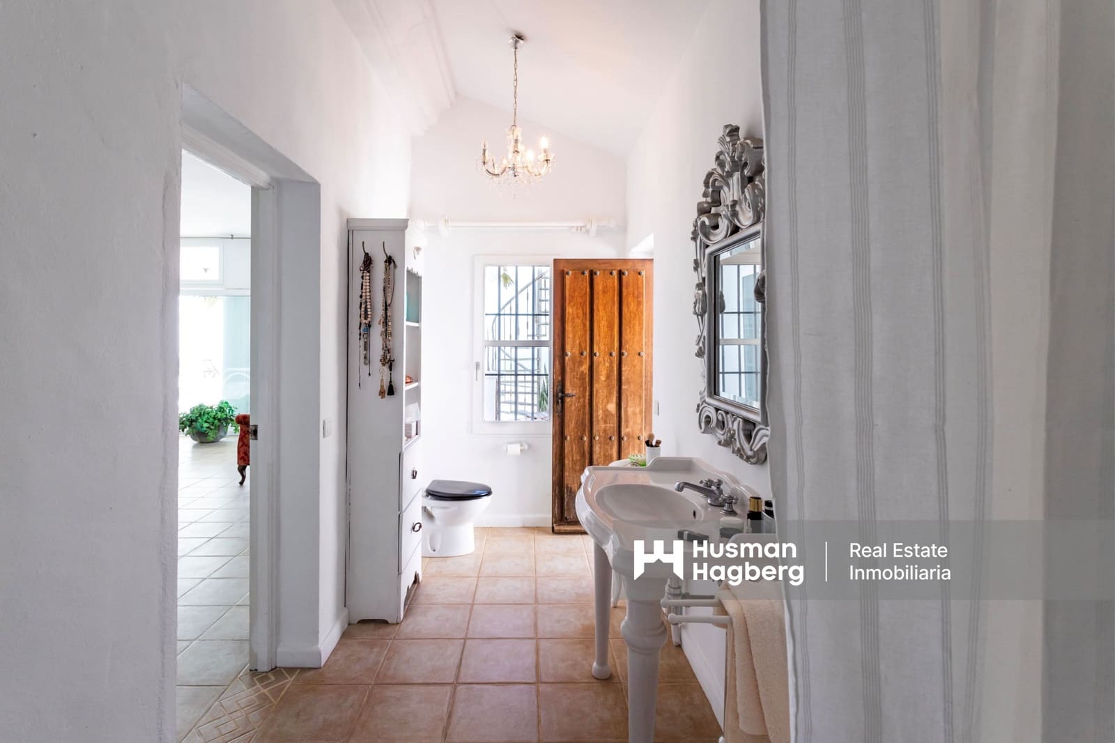 3 sypialnia Willa na sprzedaż w Sayalonga z basenem - 1 250 000 € (Ref: 9396836)