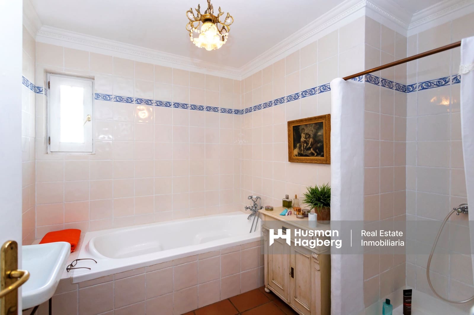 3 sypialnia Willa na sprzedaż w Sayalonga z basenem - 1 250 000 € (Ref: 9396836)