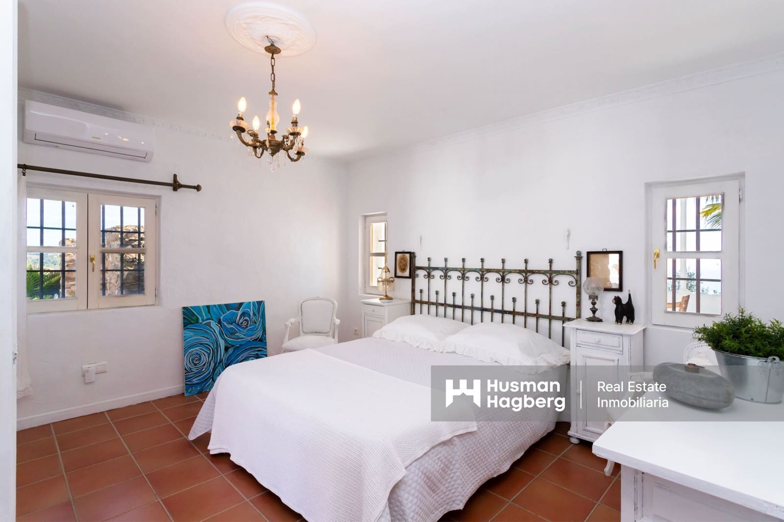 3 sypialnia Willa na sprzedaż w Sayalonga z basenem - 1 250 000 € (Ref: 9396836)