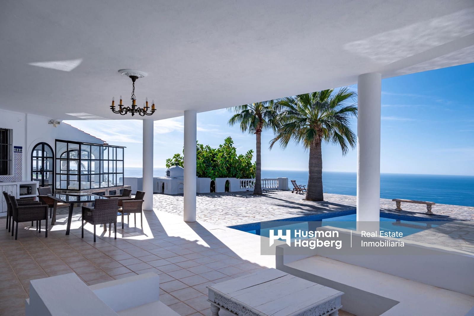 3 sypialnia Willa na sprzedaż w Sayalonga z basenem - 1 250 000 € (Ref: 9396836)