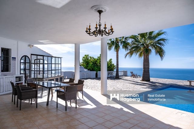 3 sovrum Villa till salu i Sayalonga med pool - 1 250 000 € (Ref: 9396836)