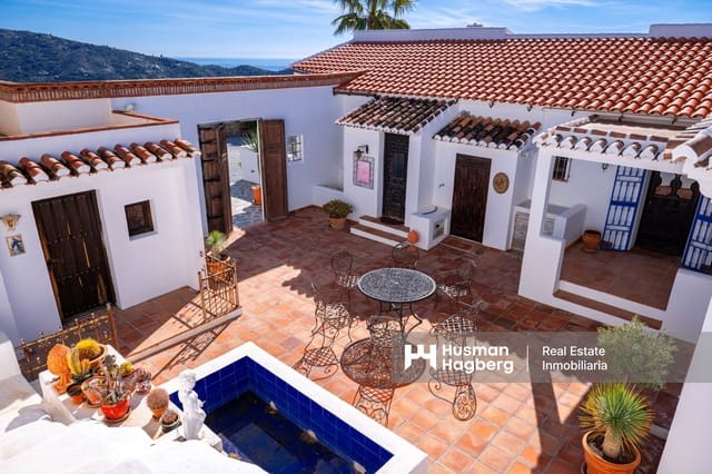 3 sovrum Villa till salu i Sayalonga med pool - 1 250 000 € (Ref: 9396836)