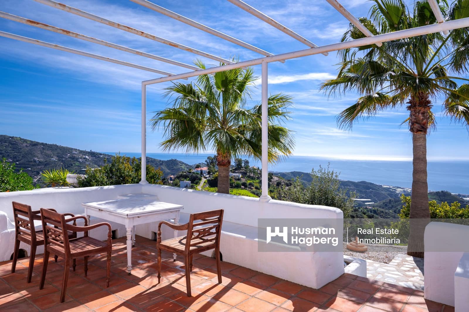 3 sypialnia Willa na sprzedaż w Sayalonga z basenem - 1 250 000 € (Ref: 9396836)