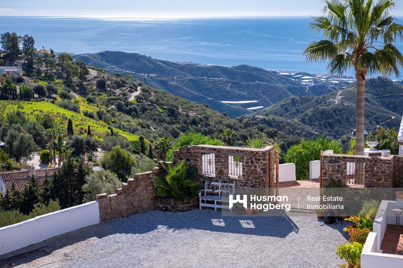 3 sypialnia Willa na sprzedaż w Sayalonga z basenem - 1 250 000 € (Ref: 9396836)