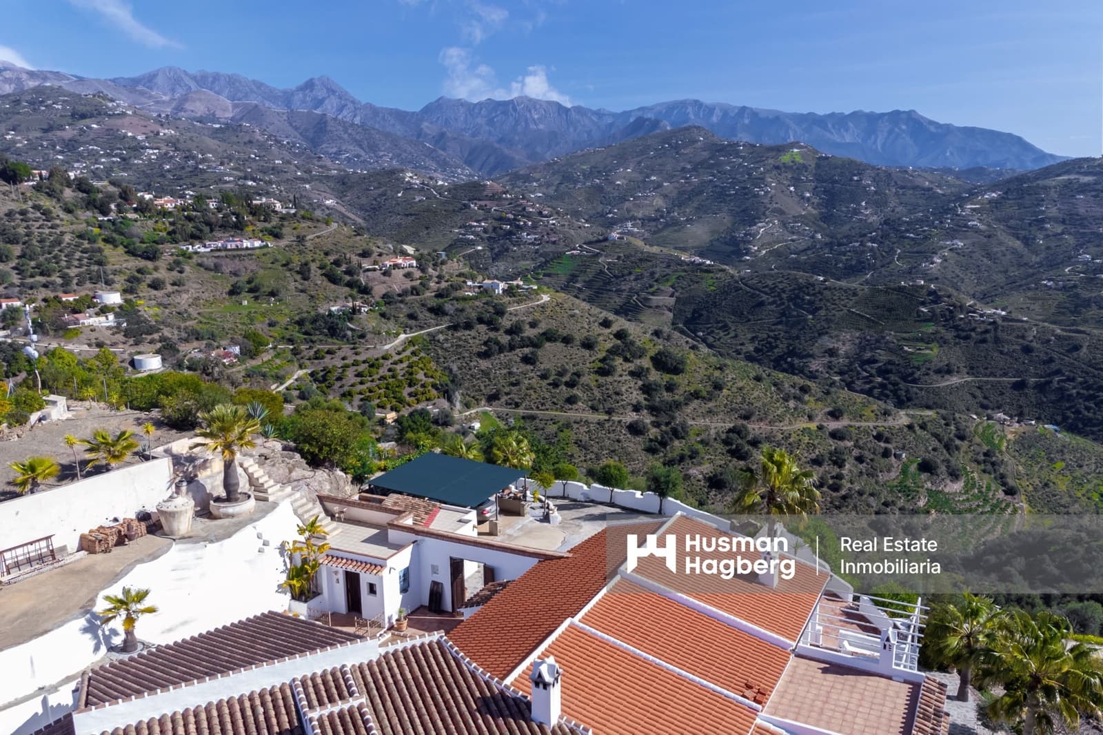 3 sypialnia Willa na sprzedaż w Sayalonga z basenem - 1 250 000 € (Ref: 9396836)