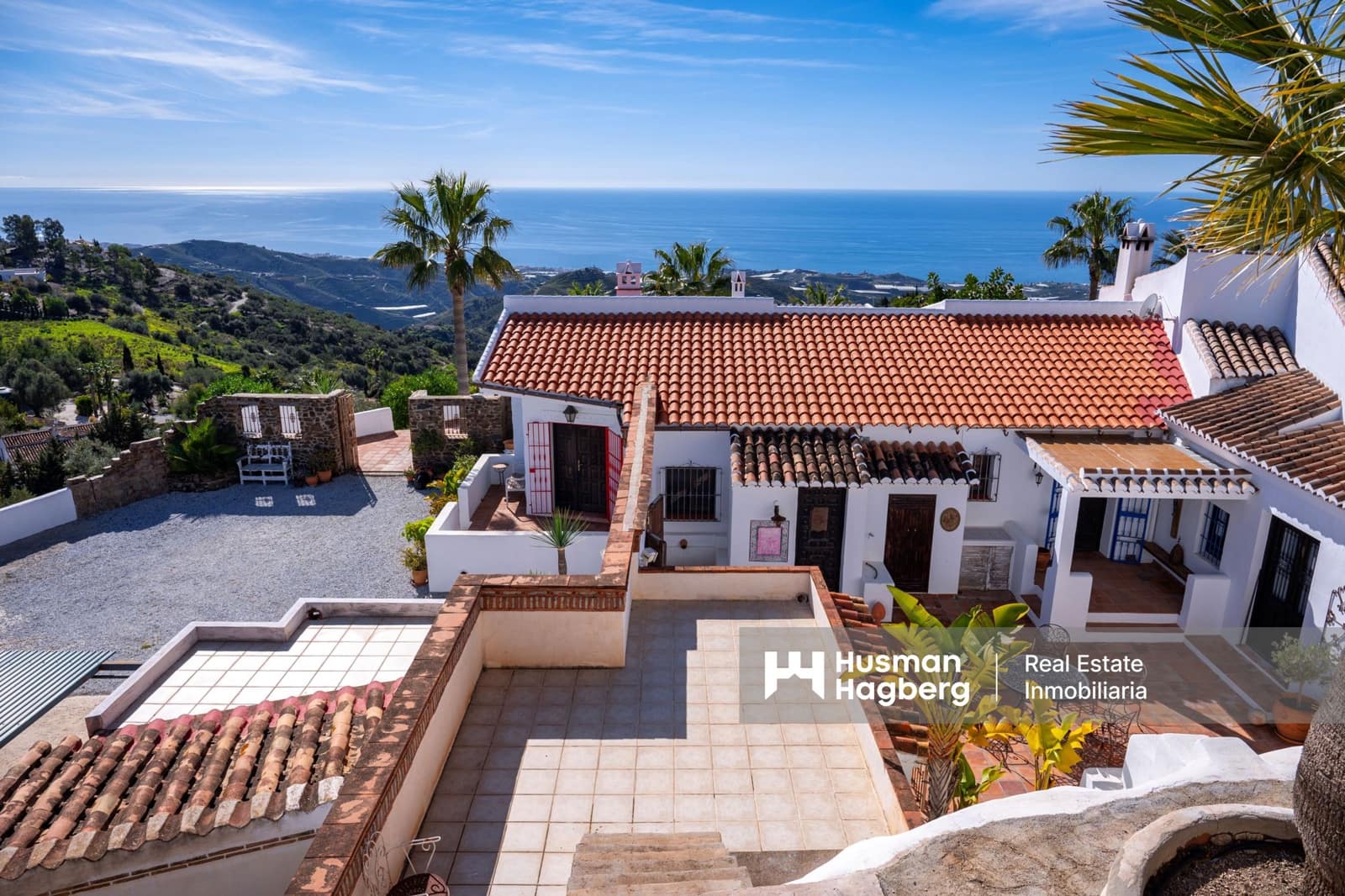 3 sypialnia Willa na sprzedaż w Sayalonga z basenem - 1 250 000 € (Ref: 9396836)