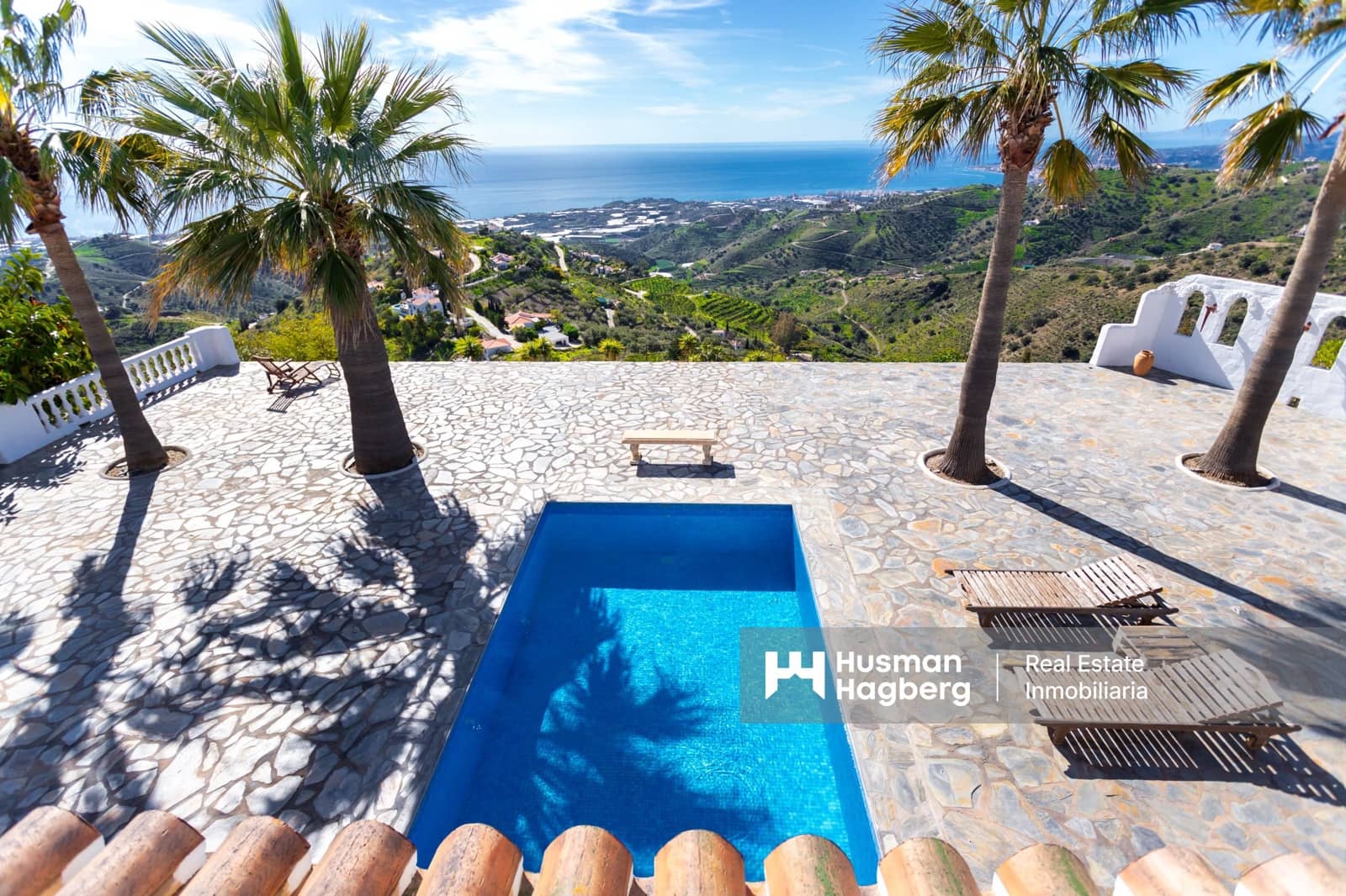 3 sypialnia Willa na sprzedaż w Sayalonga z basenem - 1 250 000 € (Ref: 9396836)