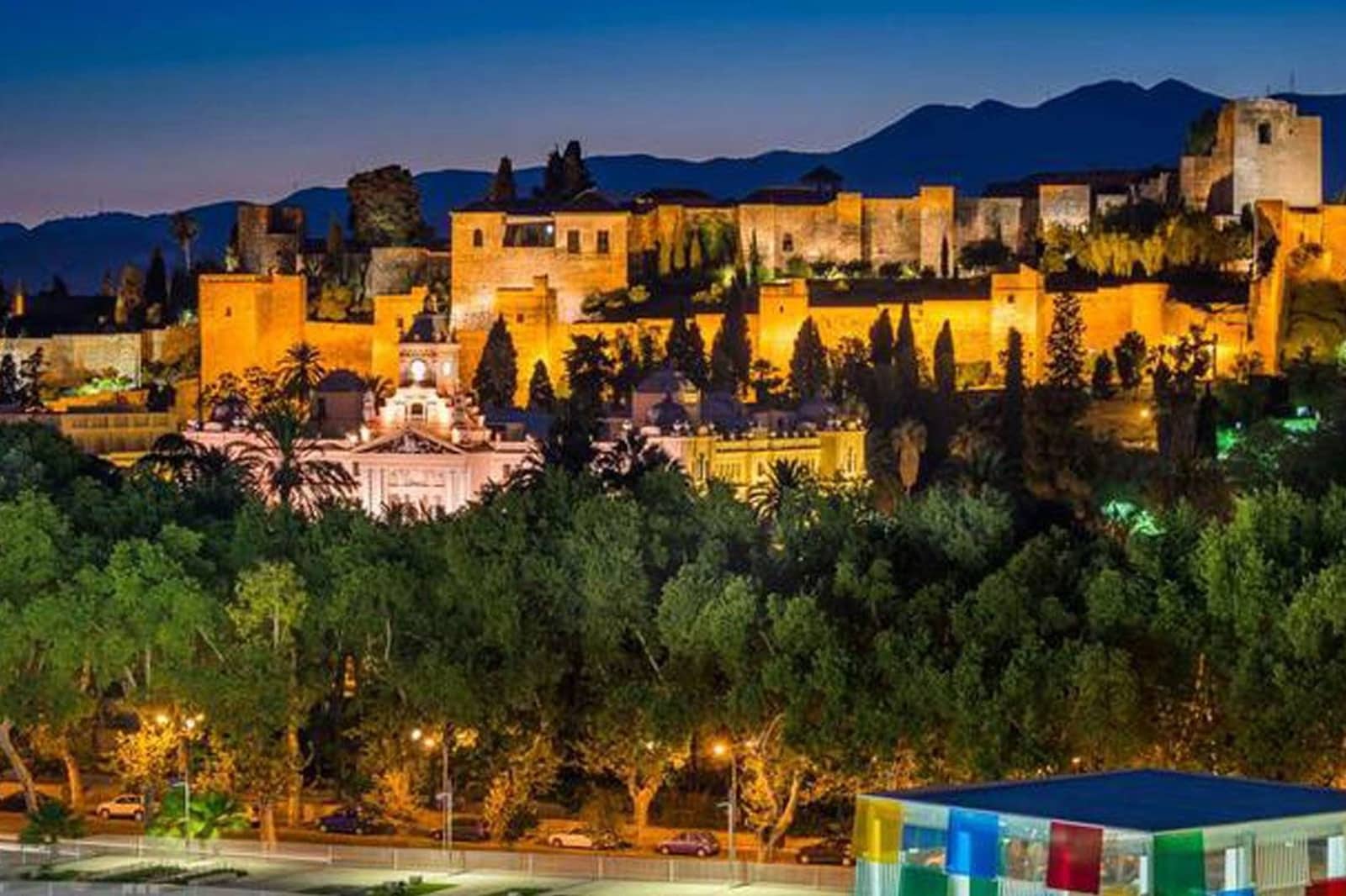 2 sovrum Lägenhet till salu i Malaga stad med pool - 528 000 € (Ref: 9412828)