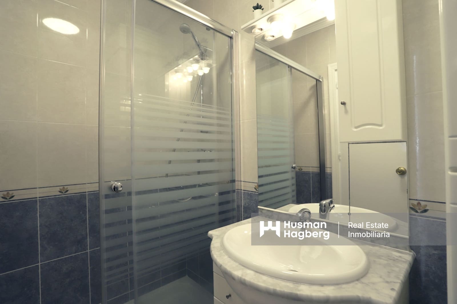 1 sovrum Lägenhet till salu i Nerja med pool - 235 000 € (Ref: 9412945)