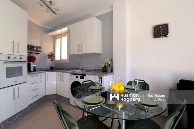 1 sovrum Lägenhet till salu i Centro, Nerja med pool - 235 000 € (Ref: 9412945)