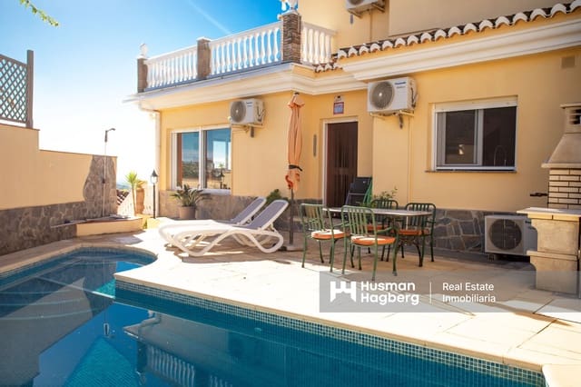 Chalet de 3 habitaciones en Urbanización Santa Rosa, Torrox en venta con piscina - 489.000 € (Ref: 9422418)