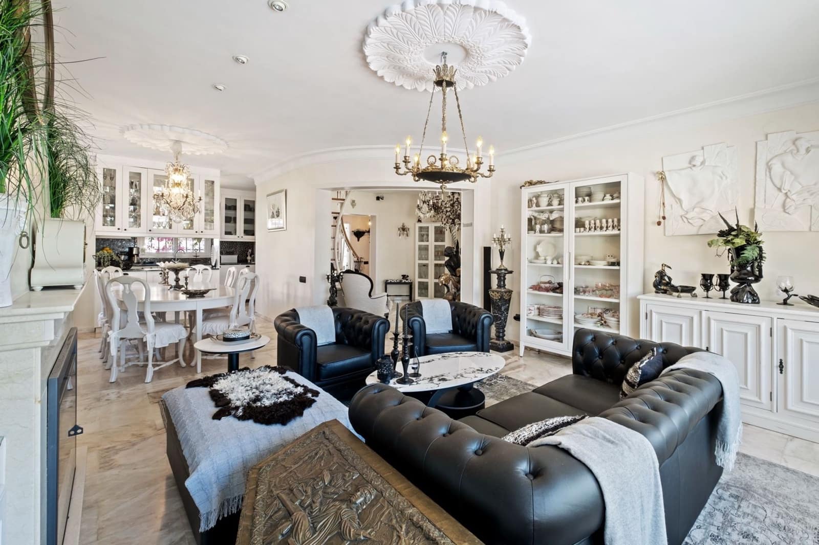 5 sypialnia Willa na sprzedaż w Torrox z basenem - 1 400 000 € (Ref: 9426222)