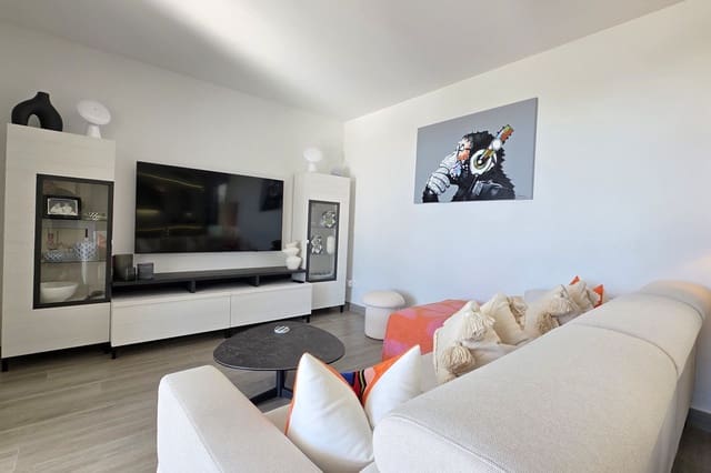 3 quarto Apartamento para venda em Burriana, Nerja com piscina - 799 000 € (Ref: 9444894)