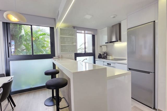 3 quarto Apartamento para venda em Burriana, Nerja com piscina - 799 000 € (Ref: 9444894)