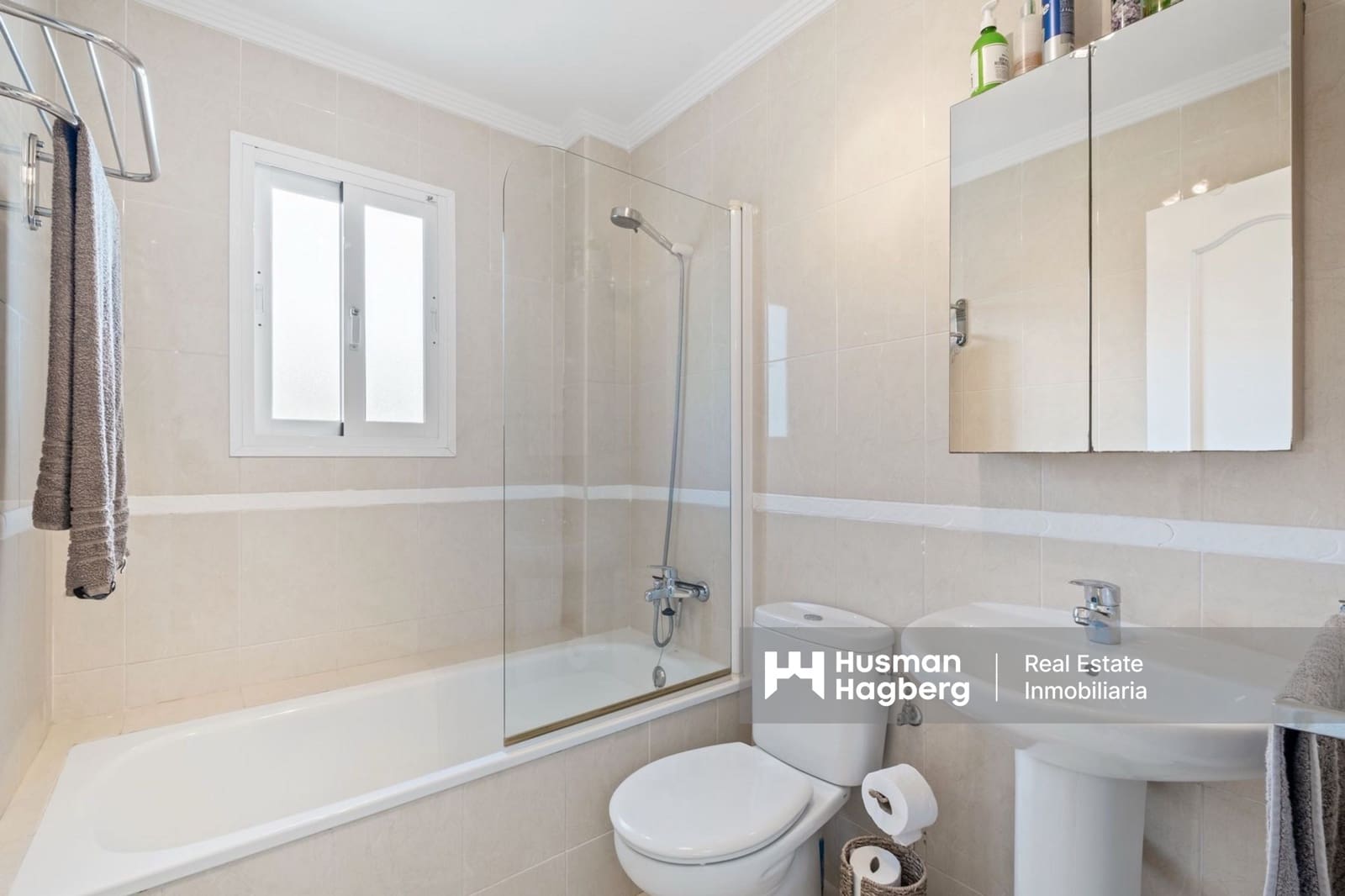 3 soveværelse Villa til salg i Torrox med swimmingpool - € 649.000 (Ref: 9449777)