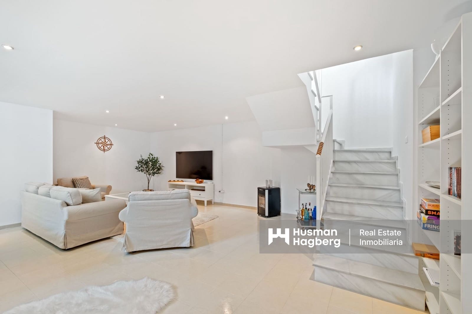 3 soveværelse Villa til salg i Torrox med swimmingpool - € 649.000 (Ref: 9449777)