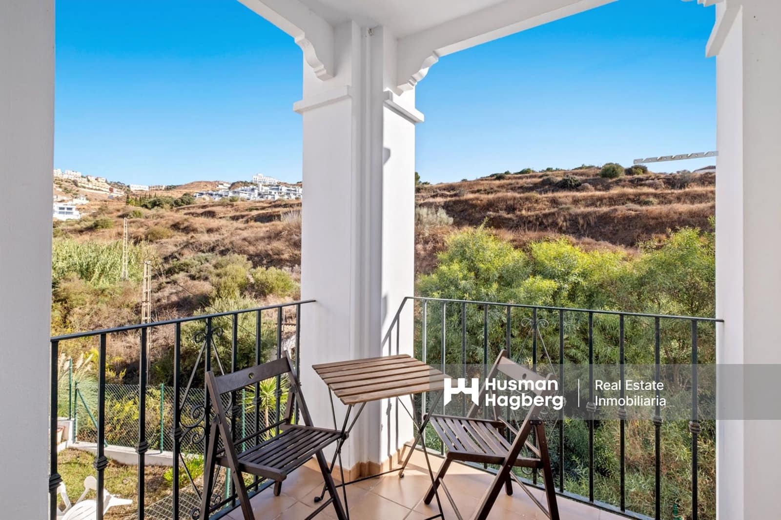 3 soveværelse Villa til salg i Torrox med swimmingpool - € 649.000 (Ref: 9449777)