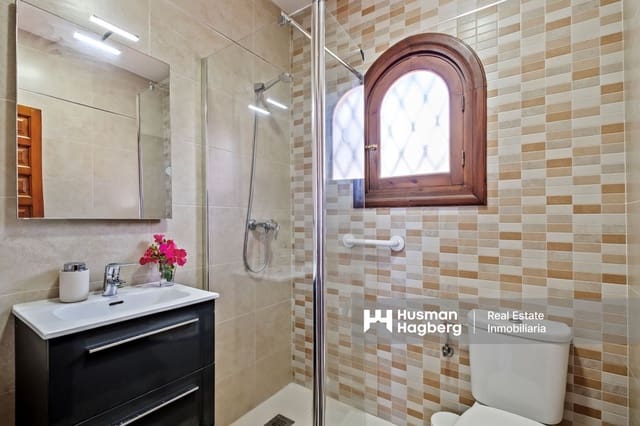 2 sovrum Villa till salu i Capistrano, Nerja med pool - 650 000 € (Ref: 9449778)