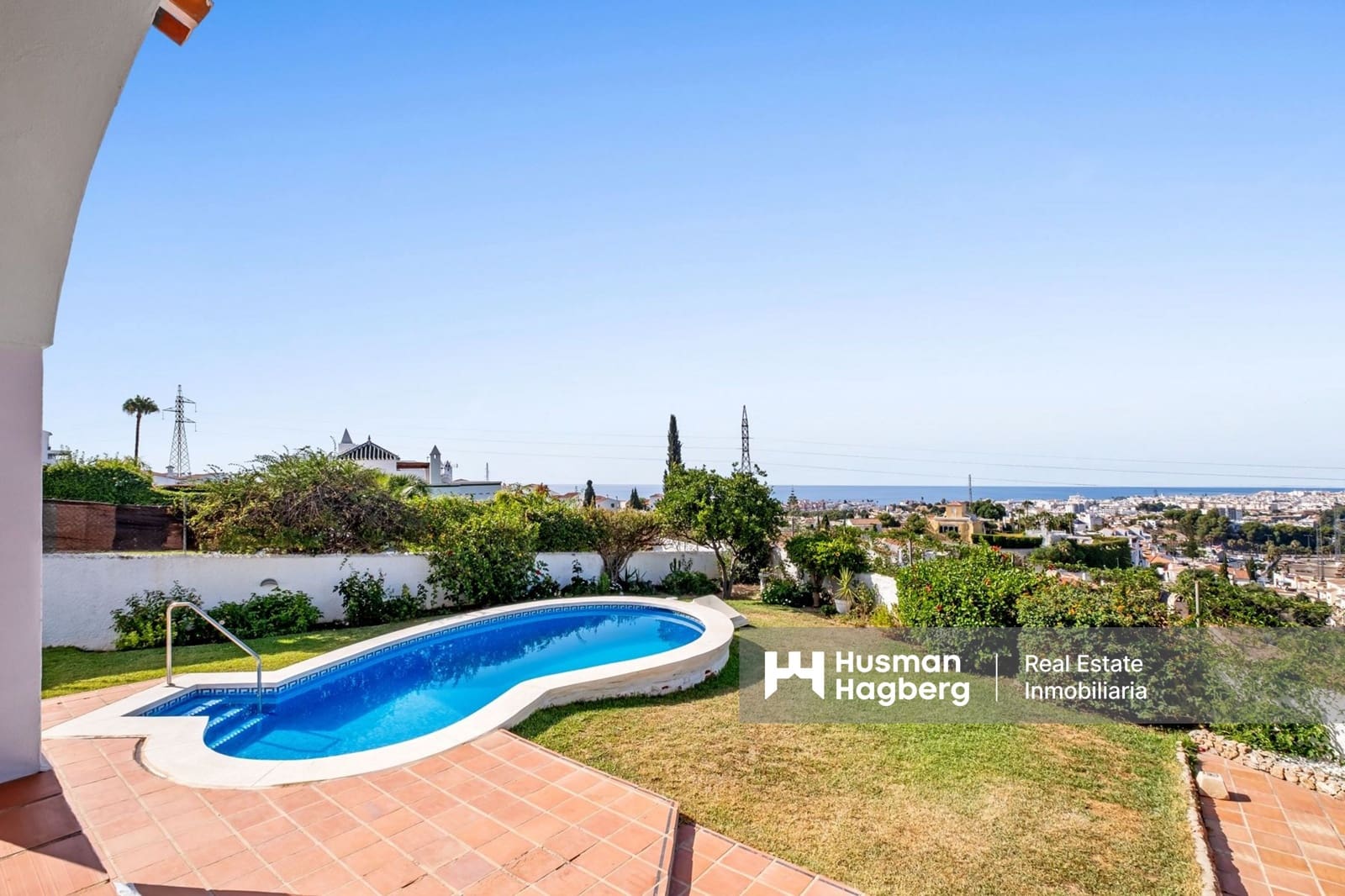 2 quarto Moradia para venda em Nerja com piscina - 650 000 € (Ref: 9449778)