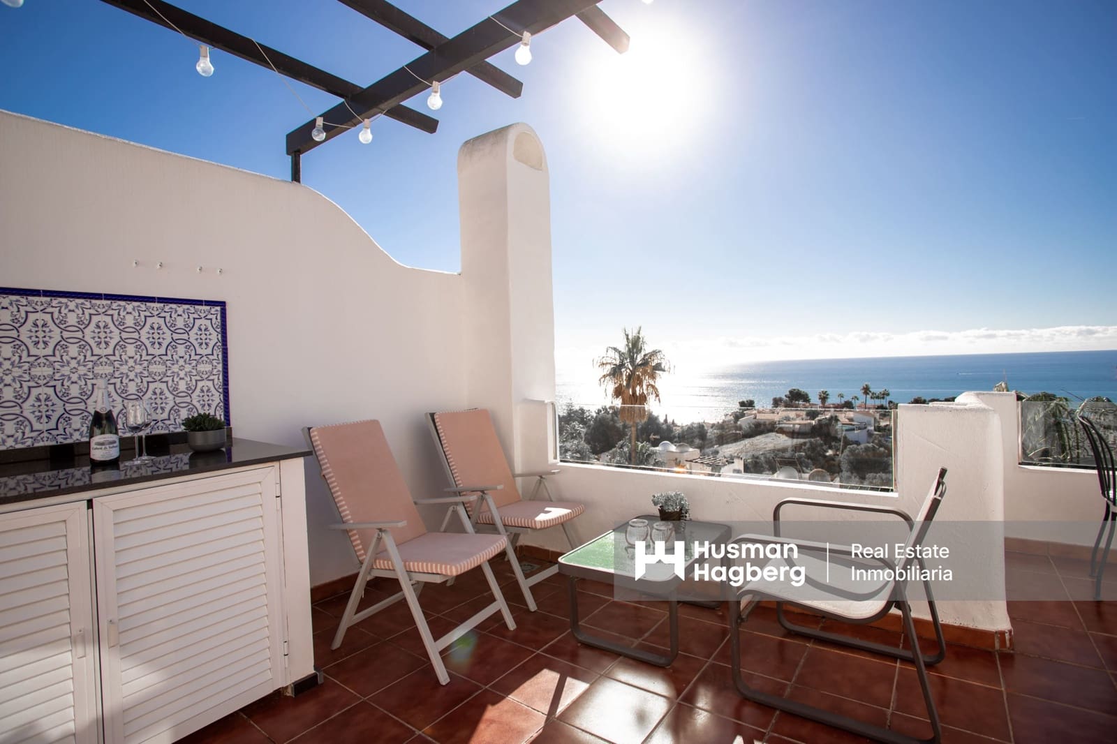 3 makuuhuone Omakotitalo myytävänä paikassa Benajarafe mukana uima-altaan - 439 000 € (Ref: 9453418)